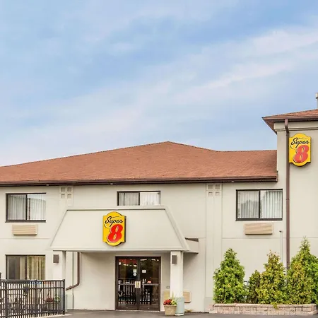 Super 8 By Wyndham Niagara Falls-2